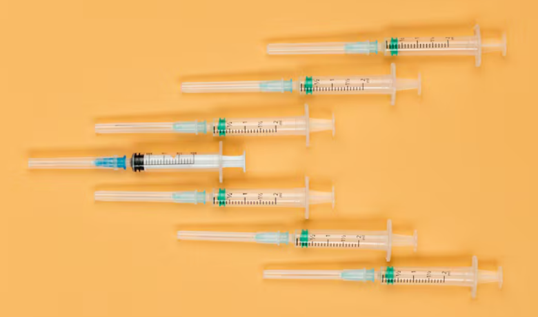 Visualizing the Structure of a Medical Syringe